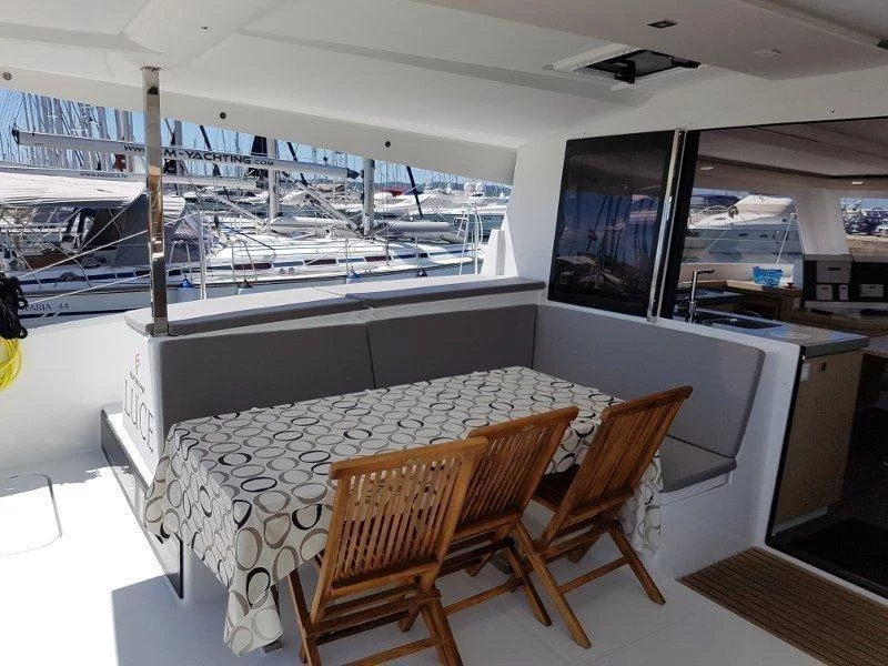 Fountaine Pajot Lucia 40 (VICKING OF STAR)  - 1
