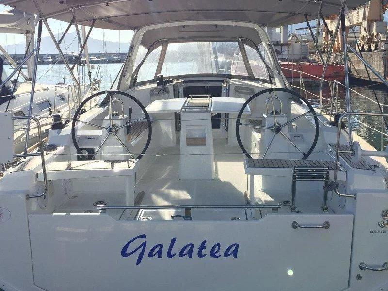 Oceanis 38.1 (Galatea)  - 3