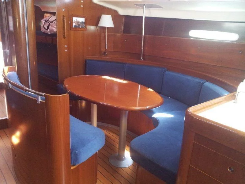 Beneteau First 47.7 (WINDSONG) Interior image - 1