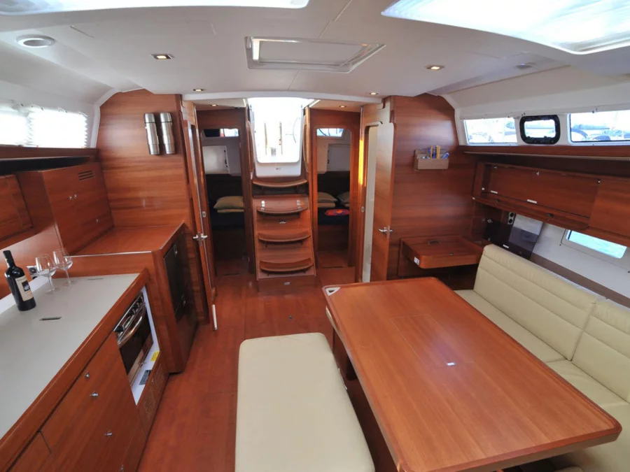 Dufour 460 Grand Large (5 cab) (Fish N`Chips) Interior image - 9
