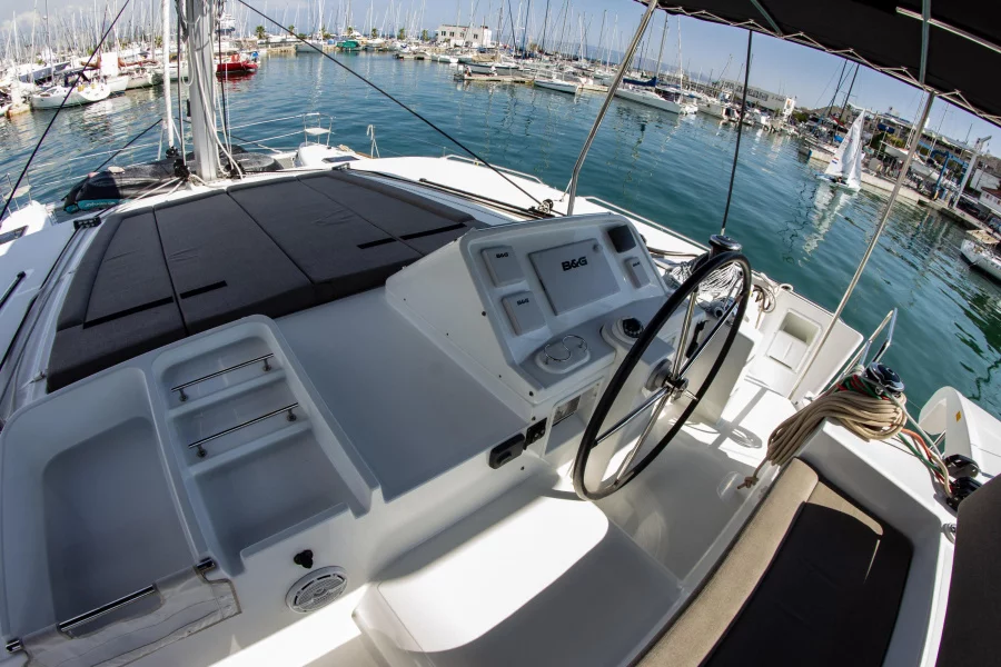 Lagoon 450 (2016) equipped with generator, A/C (sa (SMILE I)  - 5
