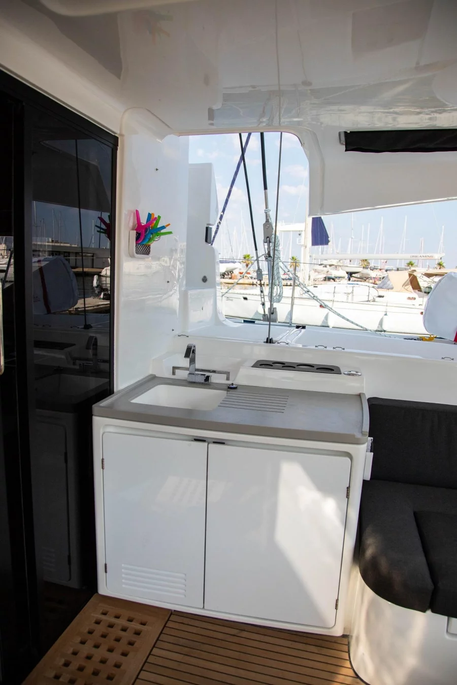 Lagoon 50 LUX elegance (2019) equipped with aircon (TWIN JOY)  - 10