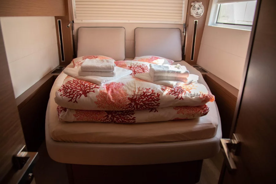 Lagoon 50 LUX elegance (2019) equipped with aircon (TWIN JOY)  - 14