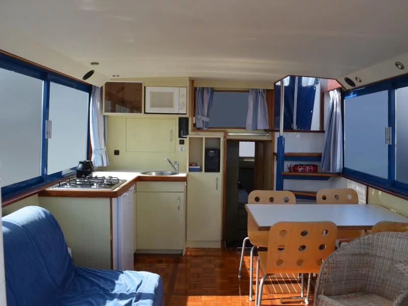 Safari Houseboat 1050 D (Sunshine) Interior image - 1