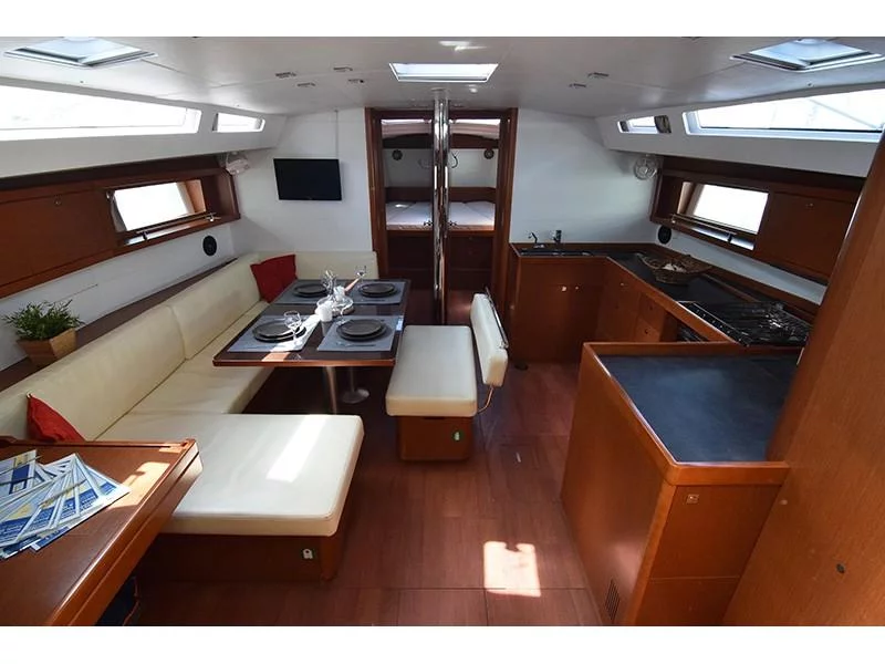 Oceanis 48 (Butterfly (A/C - Generator - 12 pax)) Interior image - 17