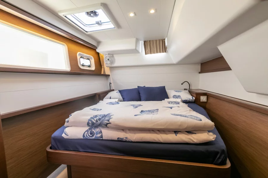 Lagoon 450 F (2019) equipped with generator, A/C ( (WIDE DREAM)  - 8