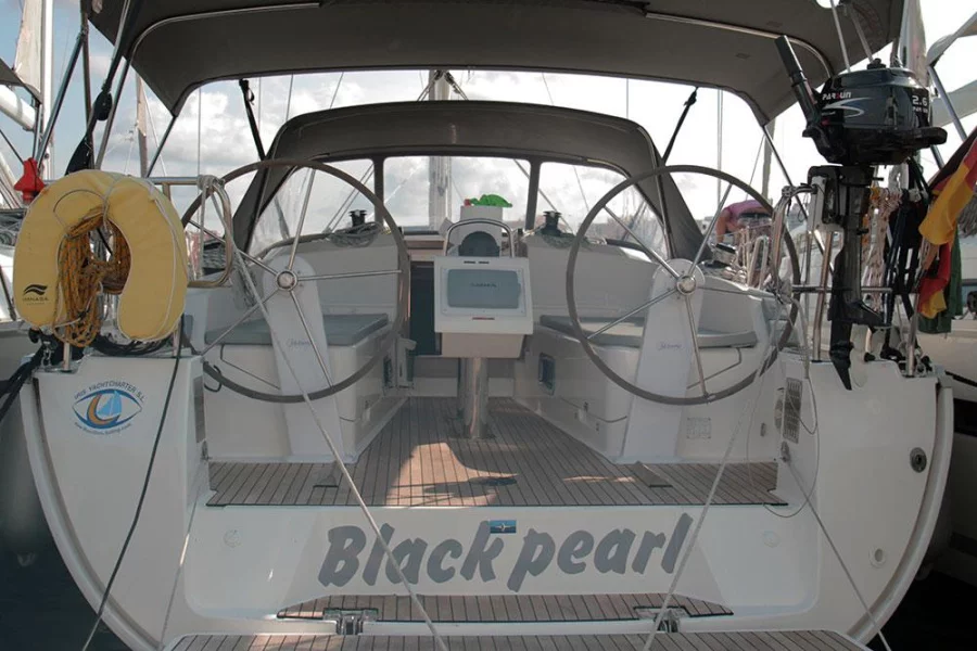 Bavaria Cruiser 37 (Black Pearl)  - 9