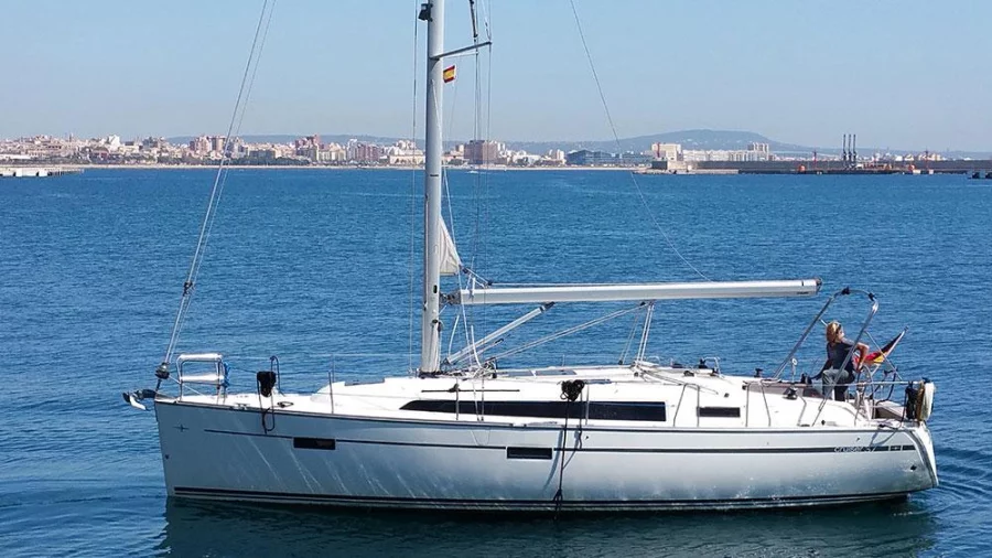 Bavaria Cruiser 37 (Black Pearl)  - 5