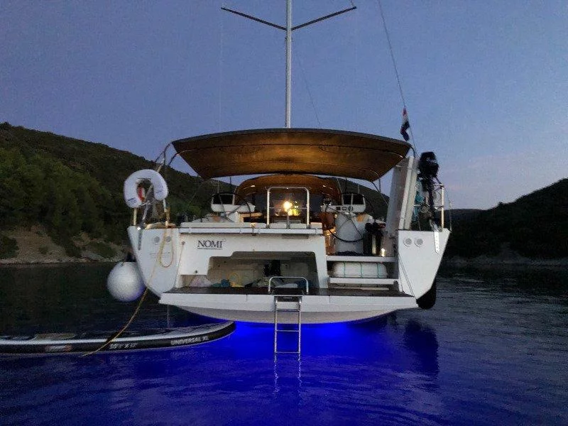 Dufour 56 Exclusive (Nomi fully equipped white hull)  - 31