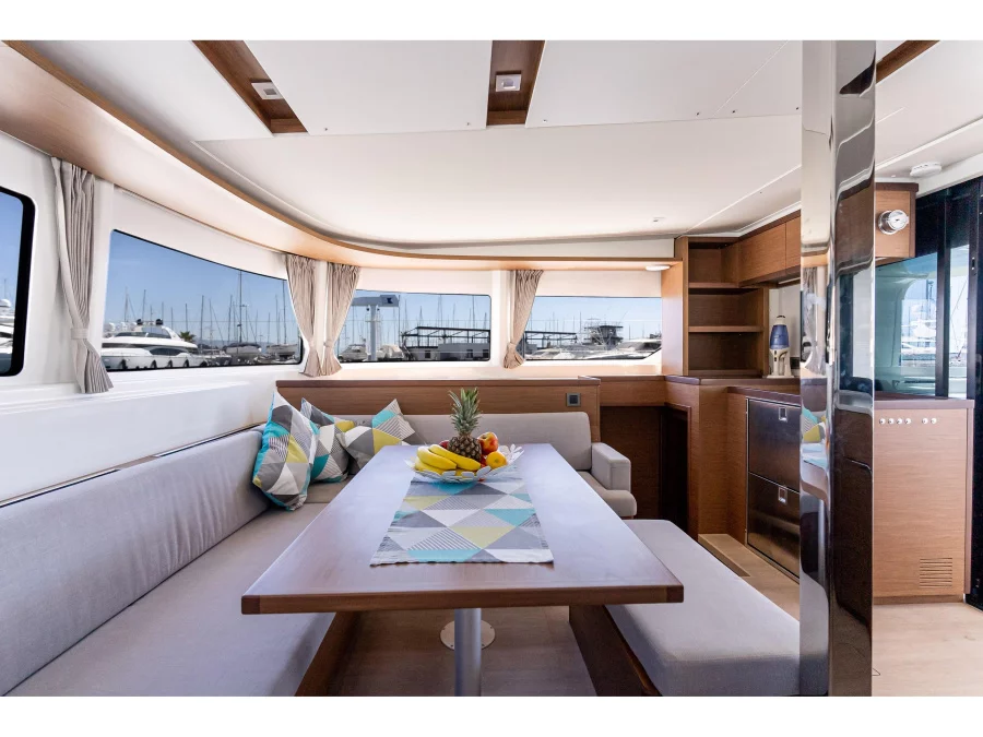 Lagoon 46 (2020) equipped with generator, A/C (sal (QUEEN NIKA) Interior image - 12