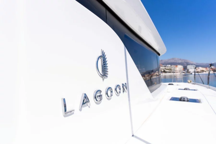 Lagoon 46 (2020) equipped with generator, A/C (sal (QUEEN NIKA)  - 26