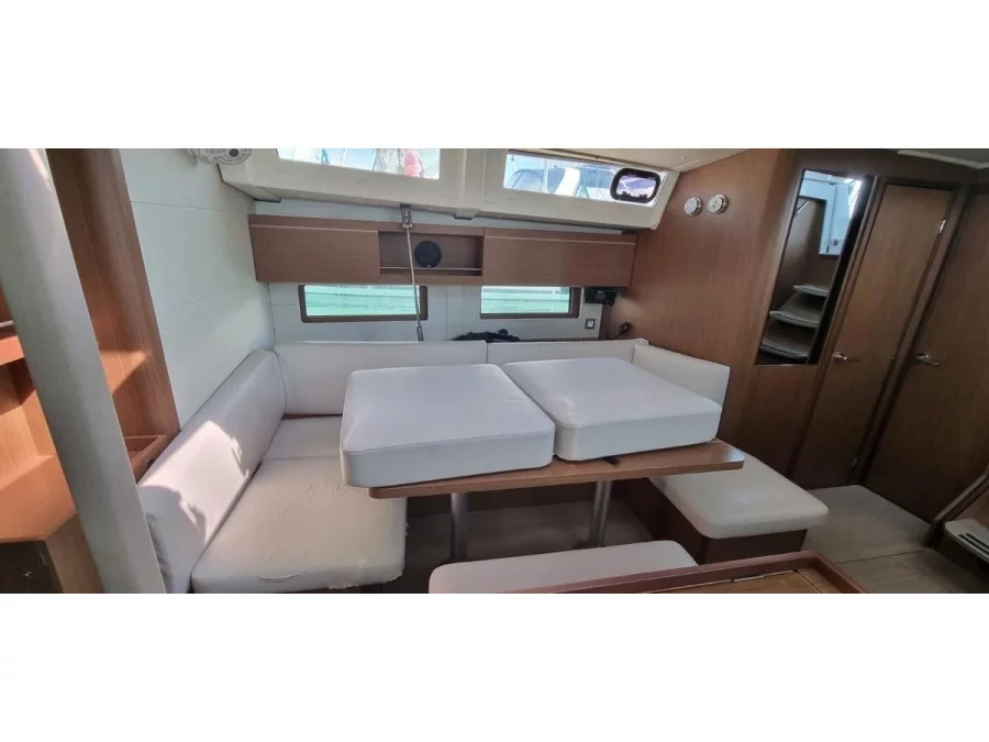 Oceanis 46.1 (4cabs-2heads) (Electra (Inverter)) Interior image - 13