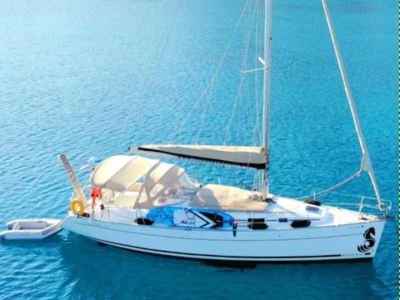 Cyclades 39.3 (Rhodes Yachting) Main image - 0