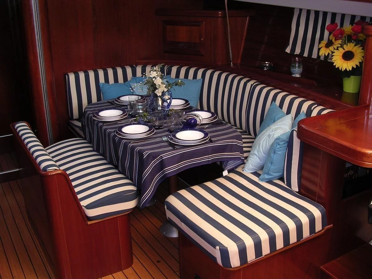 Oceanis 473 (Lullaby) Interior image - 7