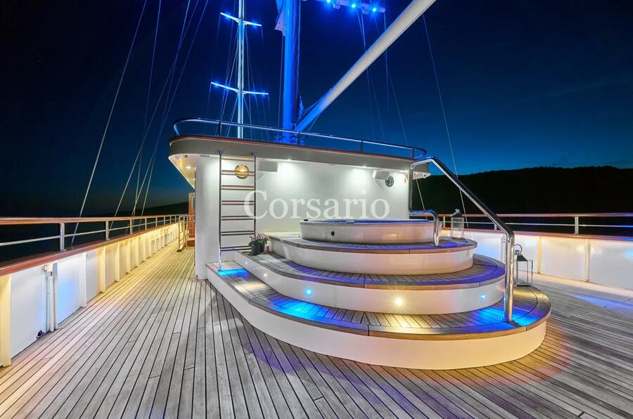 Luxury Sailing Yacht Corsario (Corsario)  - 70
