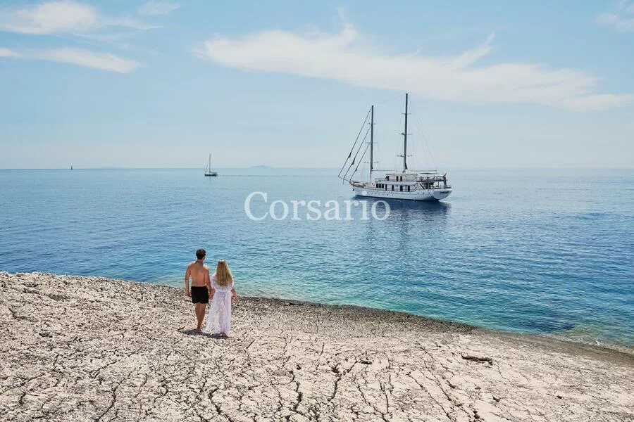 Luxury Sailing Yacht Corsario (Corsario)  - 52