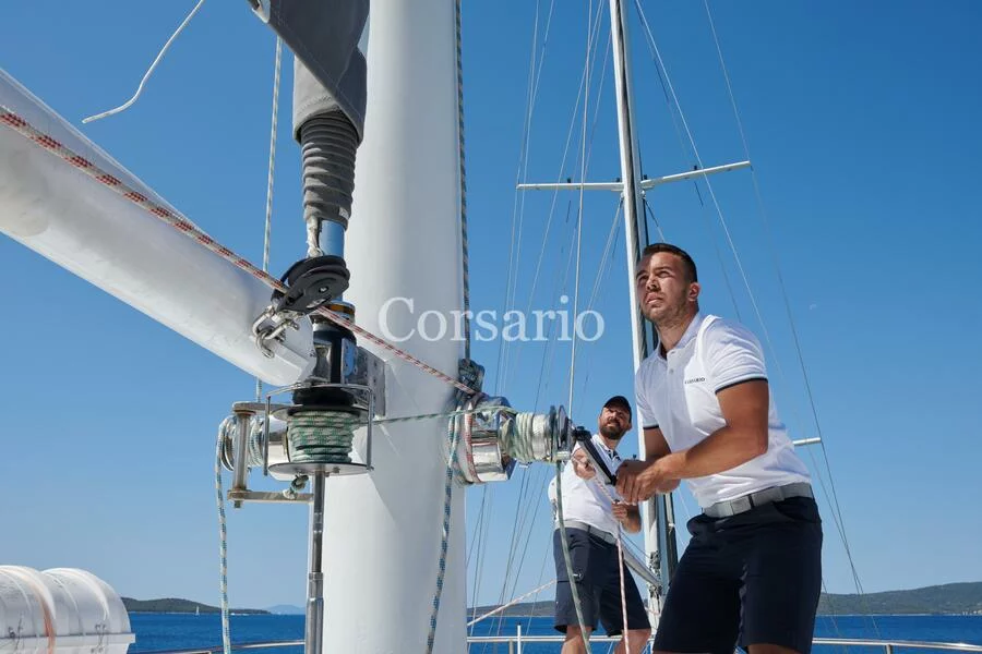 Luxury Sailing Yacht Corsario (Corsario)  - 31