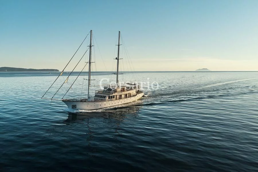 Luxury Sailing Yacht Corsario (Corsario)  - 143