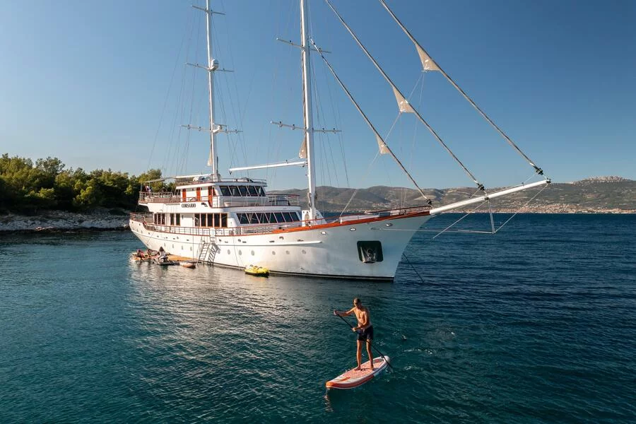 Luxury Sailing Yacht Corsario (Corsario)  - 23