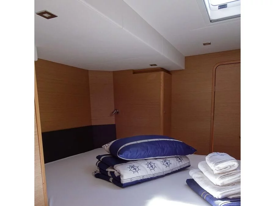 Dufour Catamaran 48 (Amia) Interior image - 1