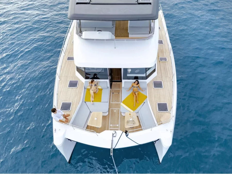Aventura 50 (NYD'AMOUR II (Skippered only))  - 16