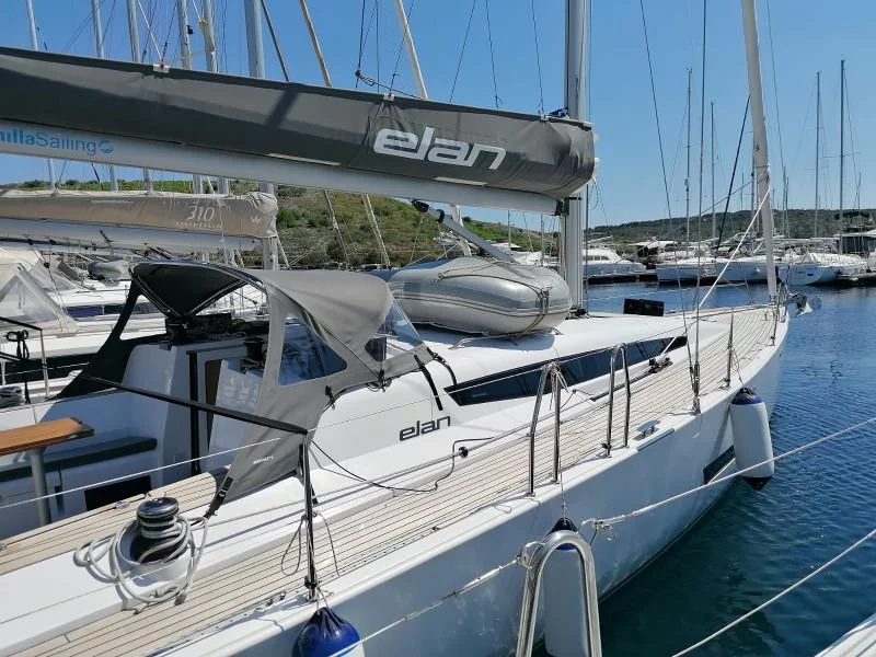 Elan E5 (LINA 2020 (new sails 2024., air condition))  - 14