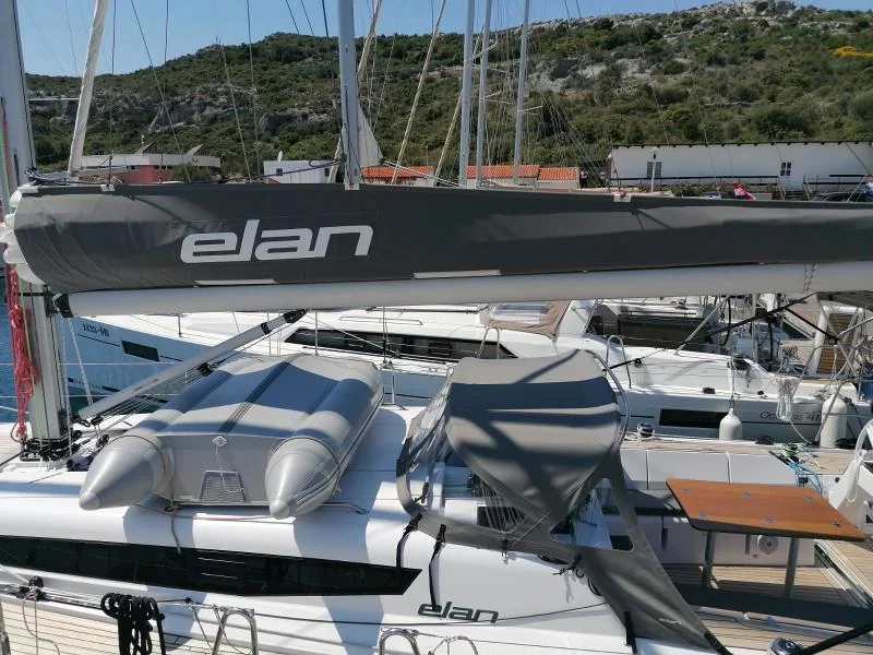 Elan E5 (LINA 2020 (new sails 2024., air condition))  - 11