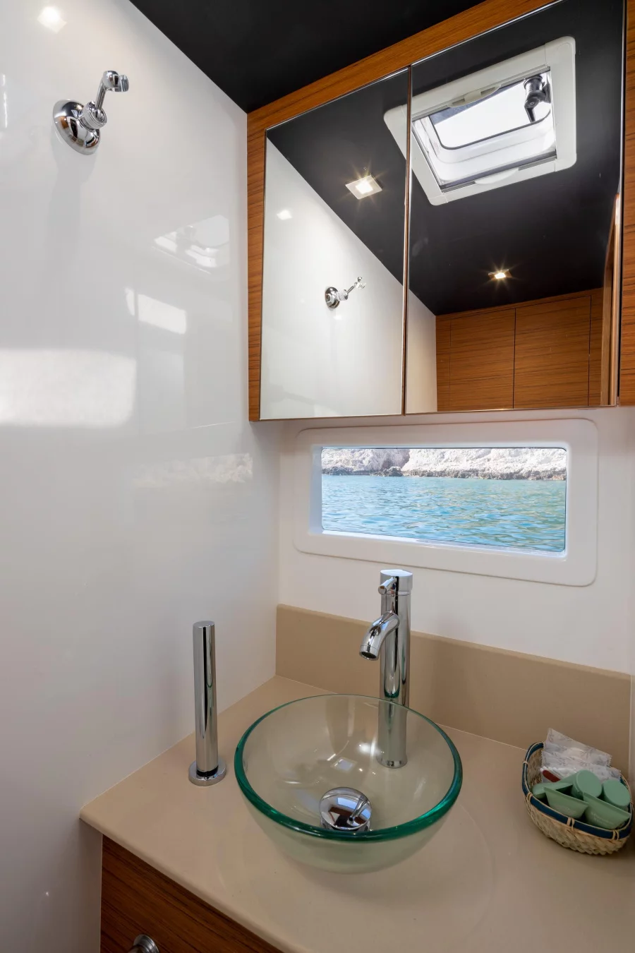 Dufour 48 Catamaran (CAT)  - 9