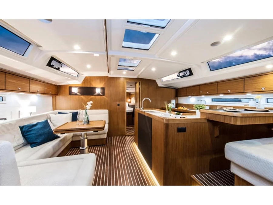 Bavaria Cruiser 56 (KALLIRRHOE) Interior image - 18