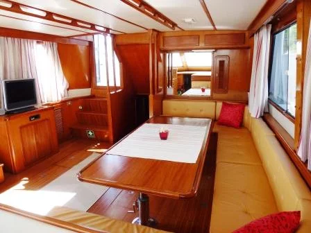 Staryacht 1940 (Viva La Libertad) Interior image - 13