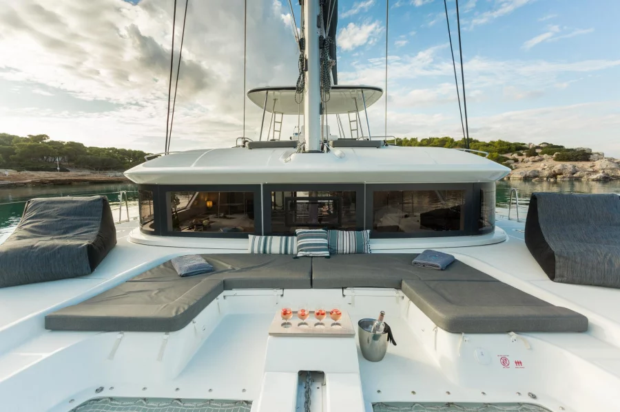 Lagoon 51 (JEWEL (Charter rate includes VAT, Skipper Fee, Generator, Air-condition, Watermaker, Icemaker, Dishw)  - 50