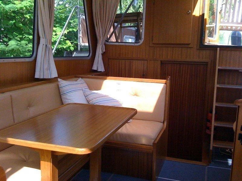 Linnsen Classic Sturdy 35 AC (Tante Stördi) interior - 1