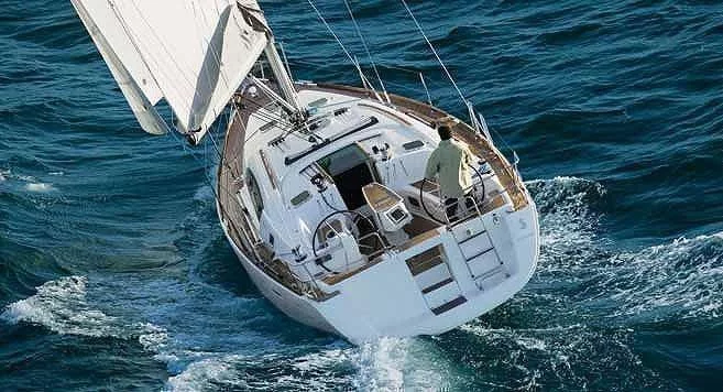 Oceanis 40 (Nar) Sailing - 22