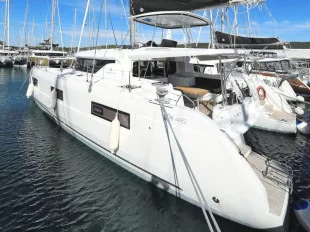 Lagoon 46 (DEEPSEA) 