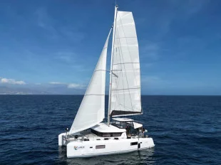 Lagoon 42 (Jack,) 