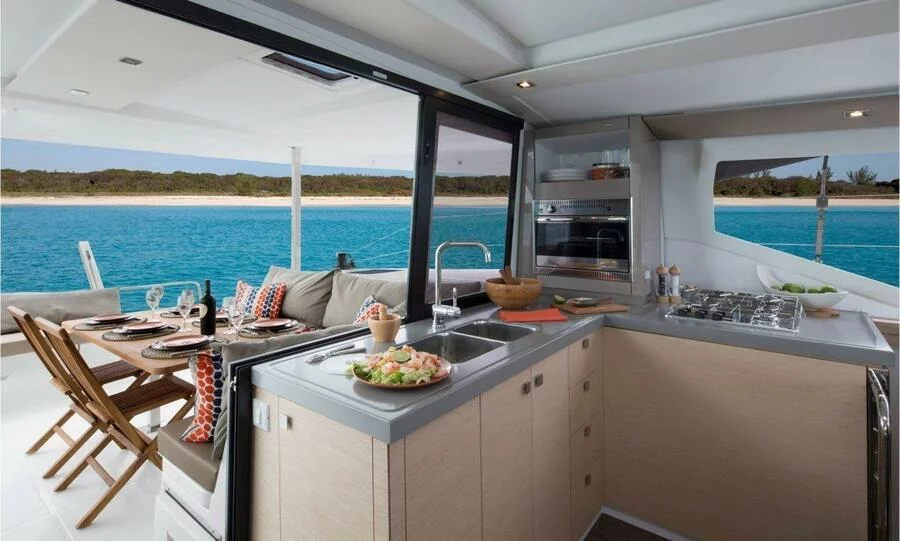 Fountaine Pajot Lucia 40 - 3 cab. (Whoop-Sea)  - 12