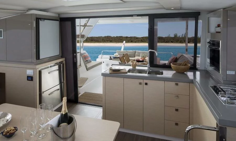 Fountaine Pajot Lucia 40 (ENTANGLEMENT_DB )  - 2