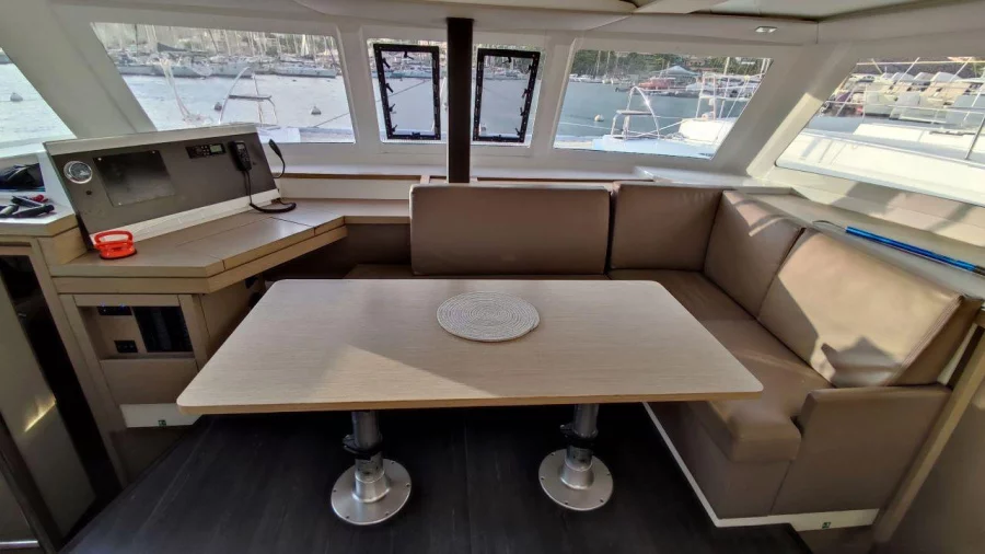 Fountaine Pajot Lucia 40 (HARFANG)  - 9