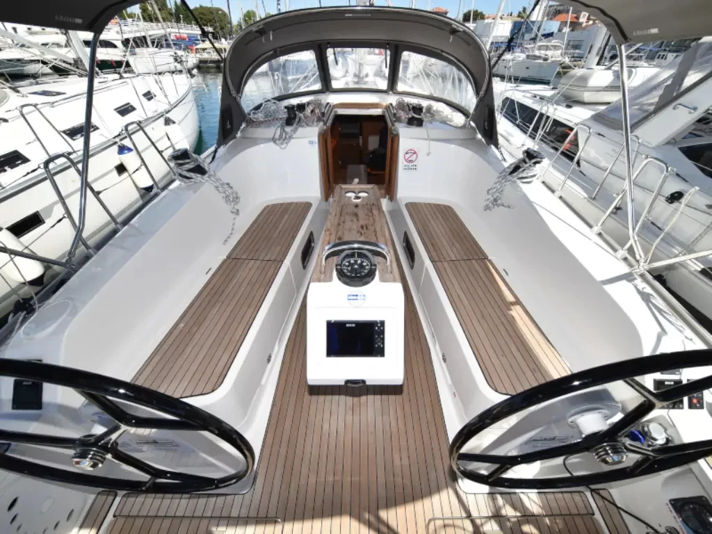 Photo #6 - Bavaria Cruiser 41 - 3 cab. (CLASS) в Задар - 34937