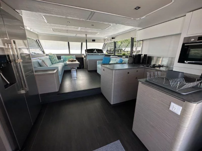 Fountaine Pajot MY6 (Happy Place)  - 10