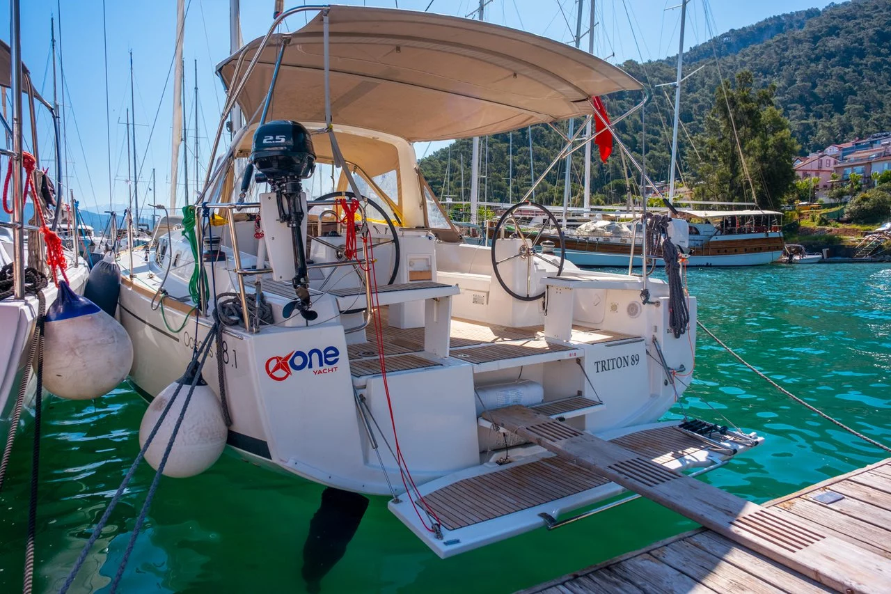 Photo #3 - Oceanis 38.1 (Triton 89) в Фетхие - 36364