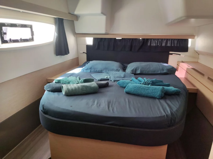 Fountaine Pajot Lucia 40 (GINGER)  - 17