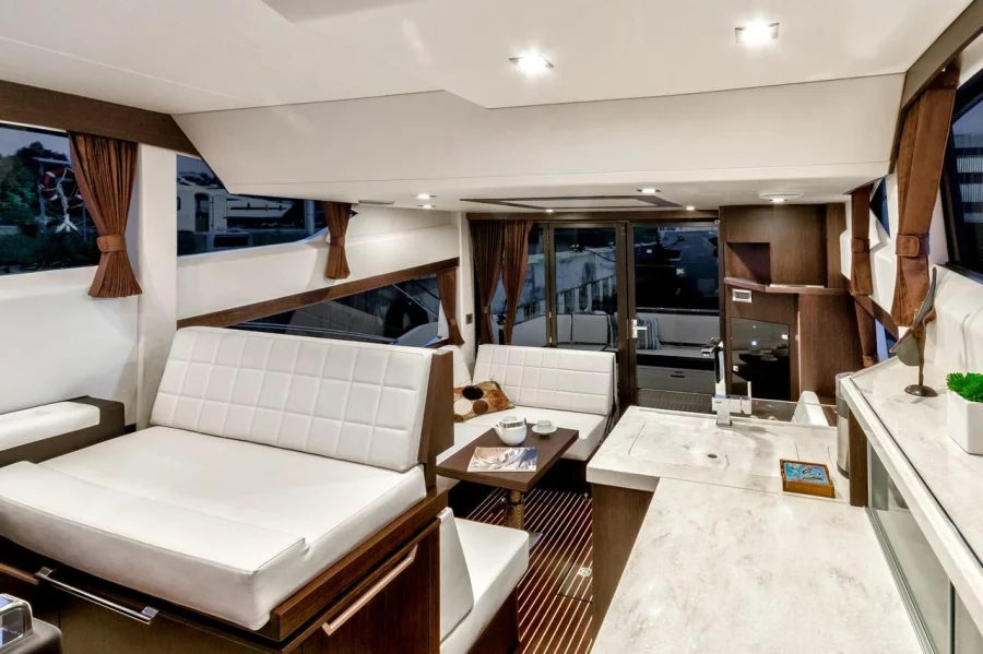 Galeon 420 Fly (Amber Blue)  - 21