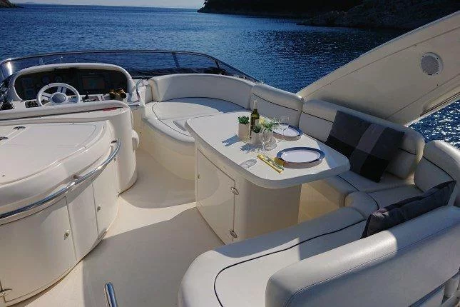 Azimut 62 - 3 + 1 cab. (MY ROBY)  - 4