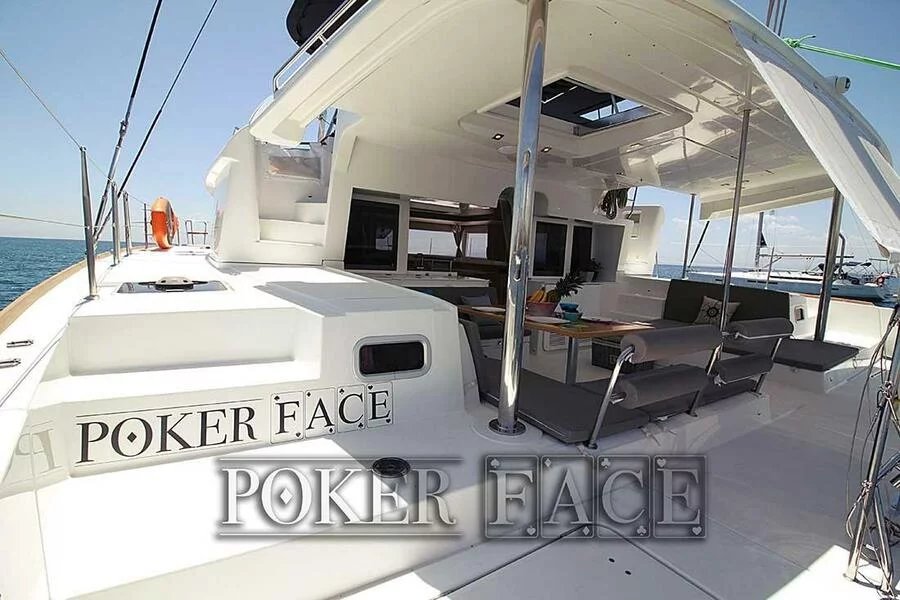Lagoon 450 (Poker Face)  - 1